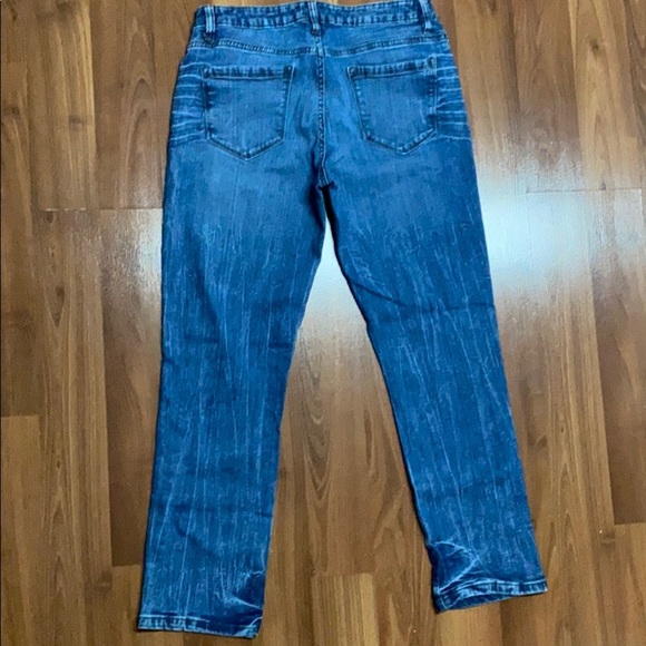 Bluenotes Mid Rise Crop Boyfriend Jeans - Picture 10 of 10